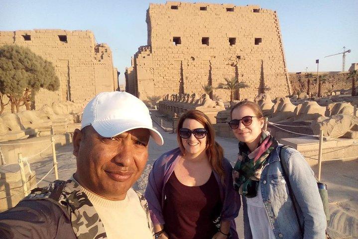 From Cairo: Private Guided Day Tour to Luxor By Plane including Lunch