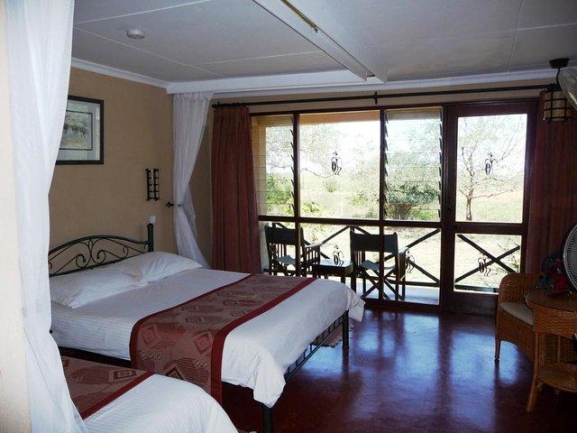 Amboseli/ Tsavo West/ Tsavo East 5 Days Safari
