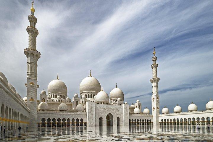 Abu Dhabi City Tour in Full Day Sharing Basis from Dubai