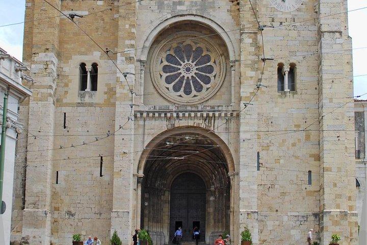 Lisbon city tour full day 9 am to 6 pm (private tour)