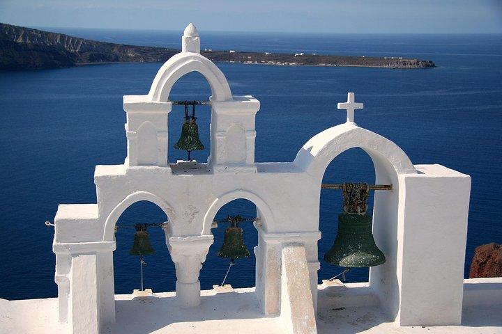 VIP Ferry Ticket From Piraeus Port To Santorini & Private Transfer Included
