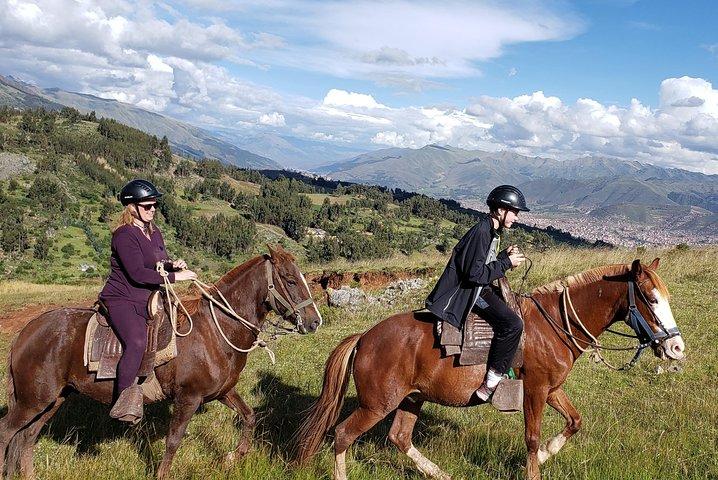 Horse Ride + Guided Visit To Sacsayhuaman