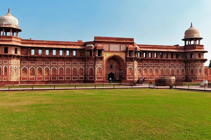 Same Day Agra Tour From Ahmedabad with Return Flight