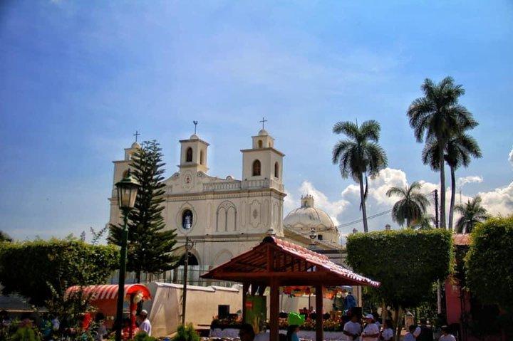 6-Day West El Salvador: Cerro Verde, Coffee Route, Maya Ruins