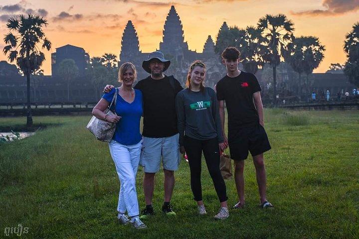 Angkor 2-Day Sunset & Sunrise Private Guide