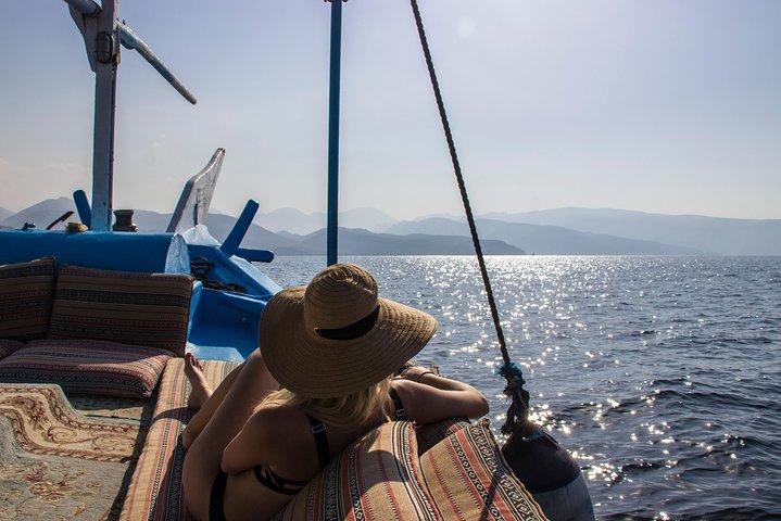 Musandam Khasab Day Trip and Dhow Cruise from Dubai