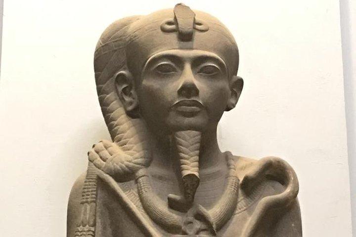 Guided Tour to Giza pyramids Sphinx and Egyptian museum