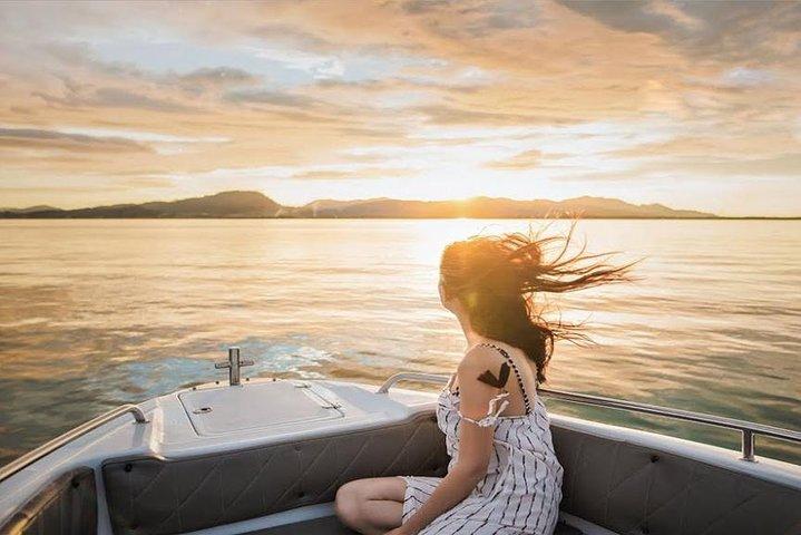 Private Tour to Phi Phi Sunrise Premium Boat