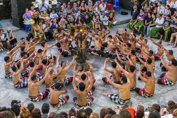 Private Tour: Uluwatu Temple & Southern Bali Highlights