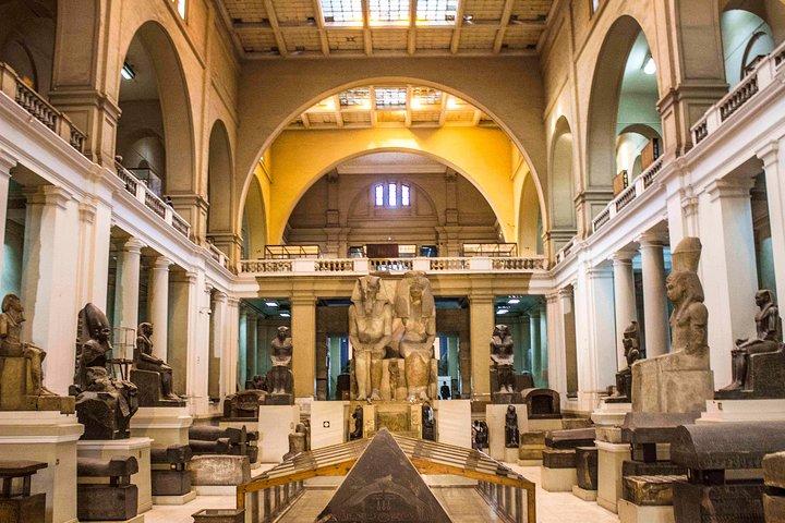 EGYPTIAN MUSEUM CITADEL AND KHAN KHALILI BAZAAR Tour