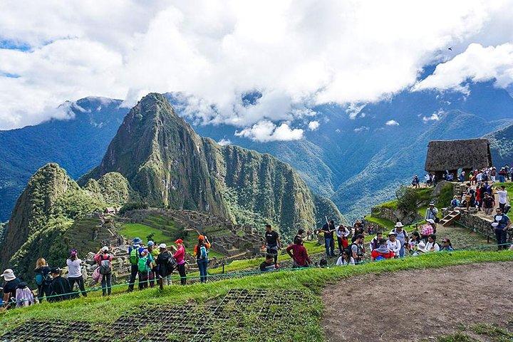 2-Day Tour to Huayna Picchu and Machu Picchu