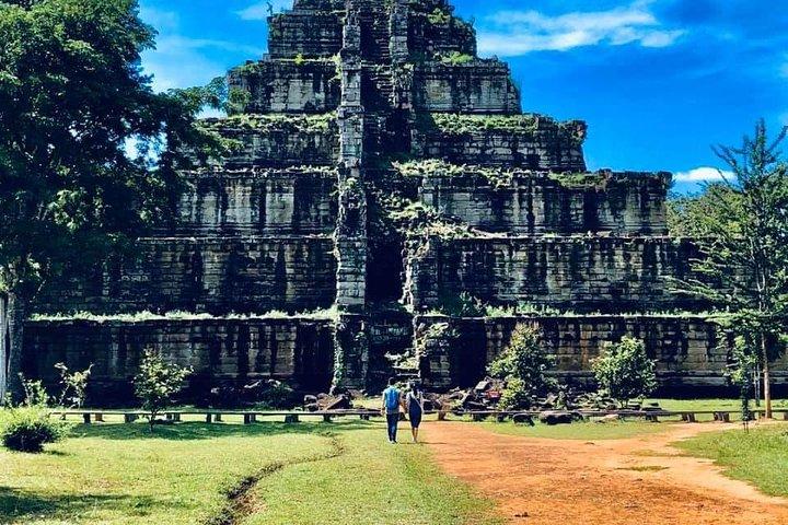 Siem Reap to Beng Melea and Visit Khmer Empire Capital Koh Ker