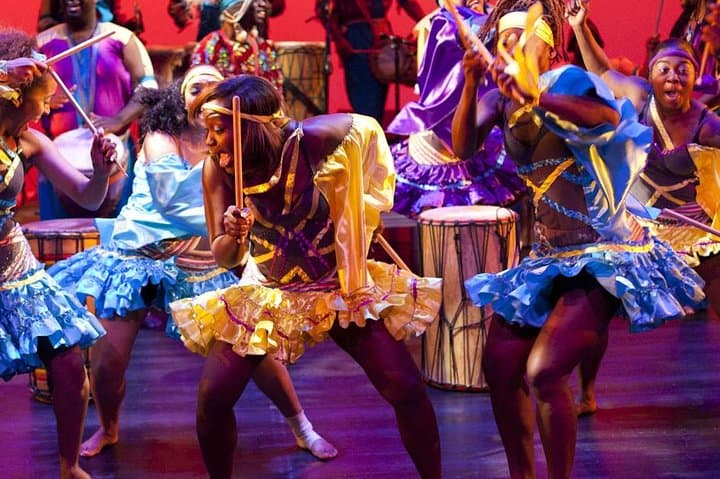 Nairobi Cultural Guided Tour: Kibera Slums &Bomas cultural dances