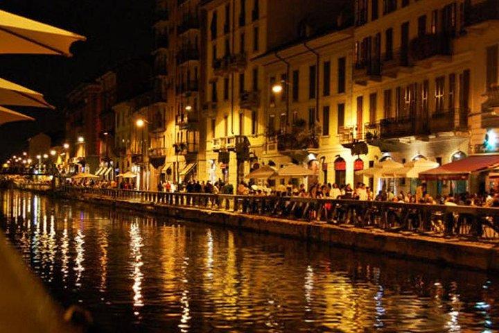 Milan by night private guided tour, by car