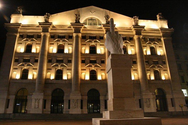 Milan by night private guided tour, by car