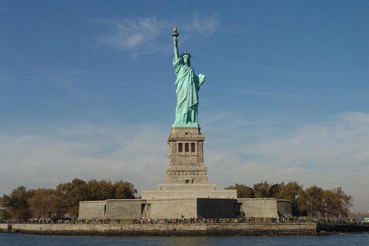 New York Tour by Subway and Bus with Private Guide