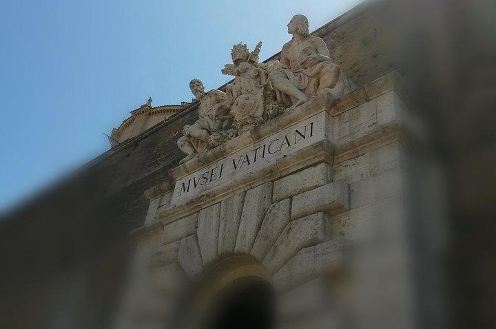 Skip-The-Line Tour: Vatican Museum & Sistine Chapel