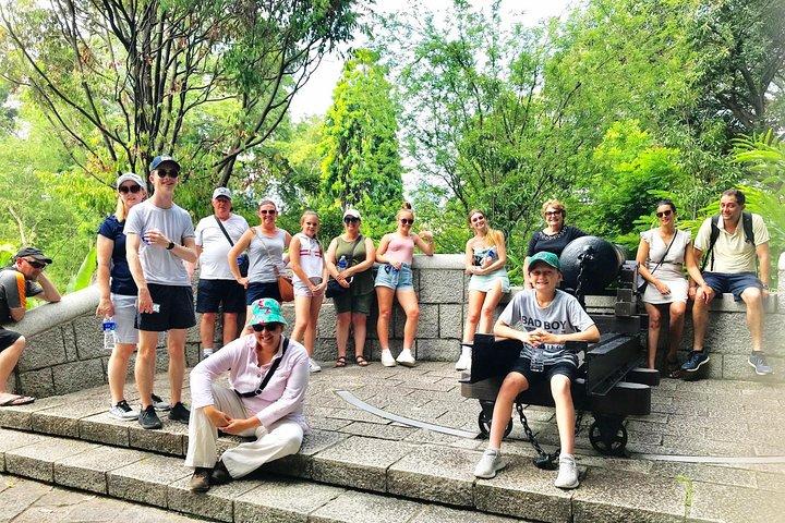 Of Graves, Guns & Battles™: A Tour of Fort Canning Hill