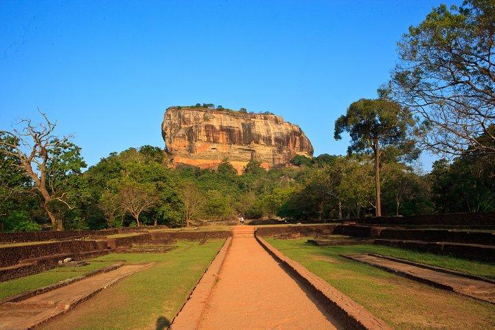 SIGIRIYA - Kassapa Lions Rock Day Tour