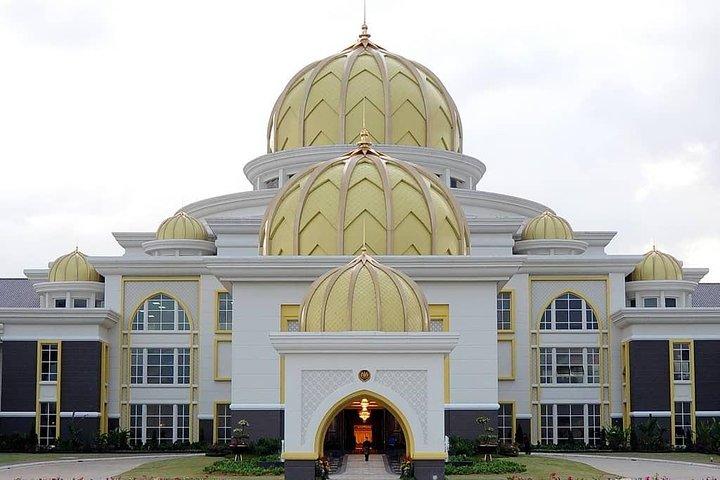 Kuala Lumpur (17 Attractions) Sightseeing Tour from Port Klang