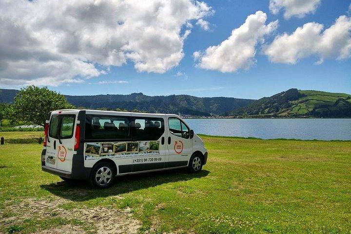 Van – Laketour – Sete Cidades / Lagoa do Fogo – Full Day w/lunch (Shared)