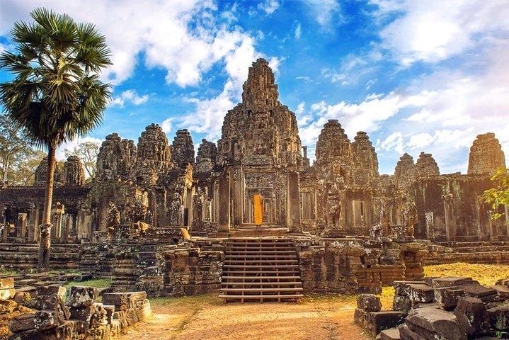 Private Full-Day Angkor Temples and Tonle Sap