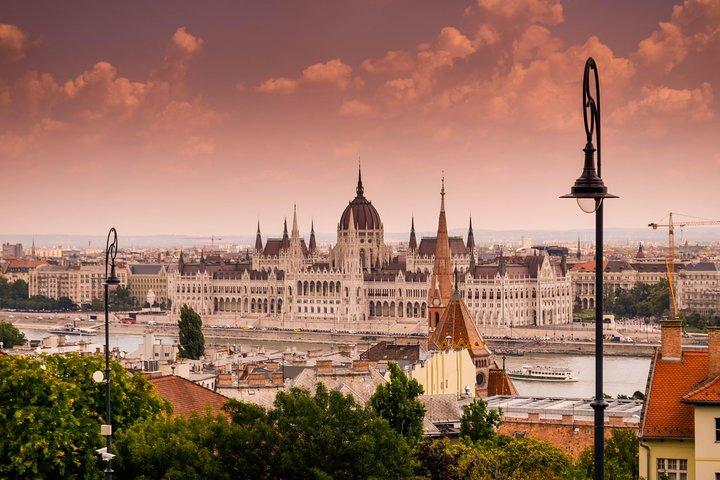 Private transfer from Prague to Budapest with a Sightseeing stop in Bratislava