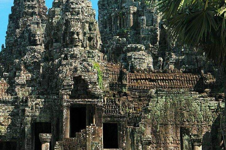 Private Angkor Temples Walking Tour With Guide