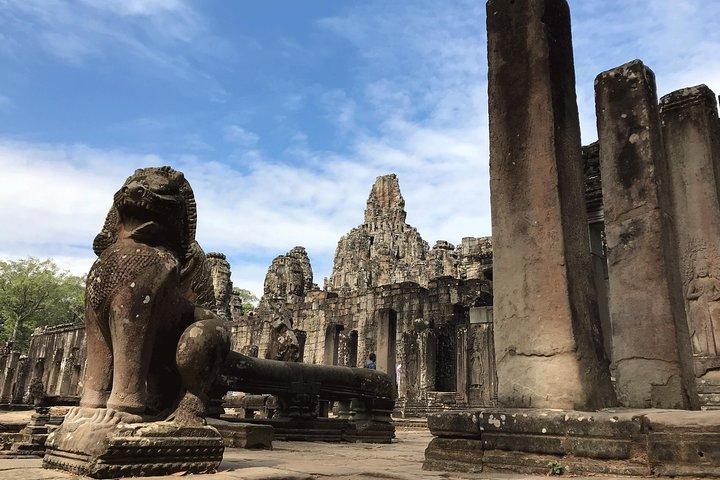 Angkor Wat by Vintage Jeep – Private Tour