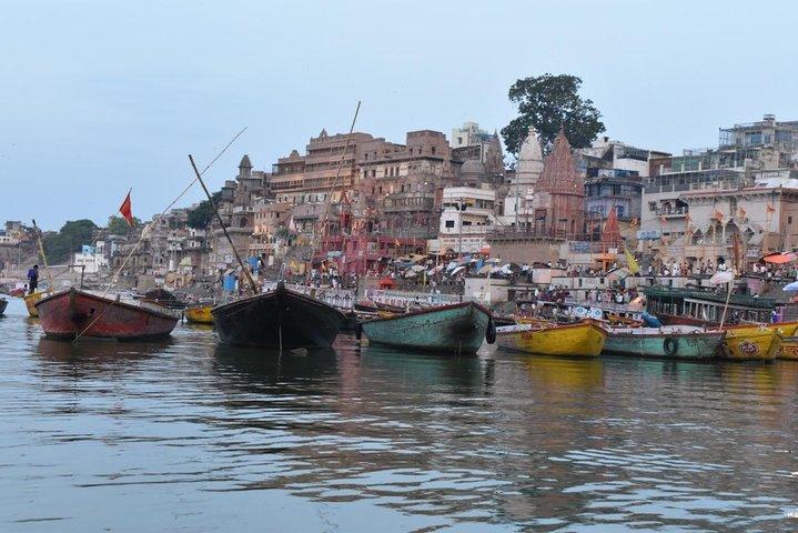 Varanasi Morning Boat Tour [RowBoat]
