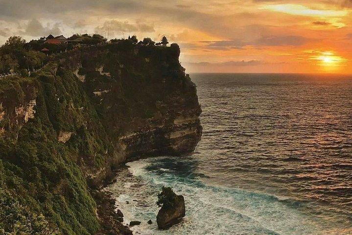 Uluwatu Temple Kecak Fire Dance Private Guided Tour