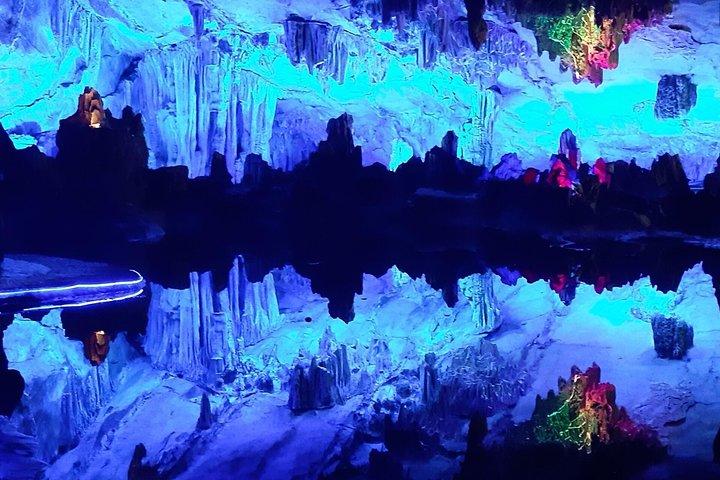 Half-Day Guilin City Tour: Reed Flute Cave and Elephant hill