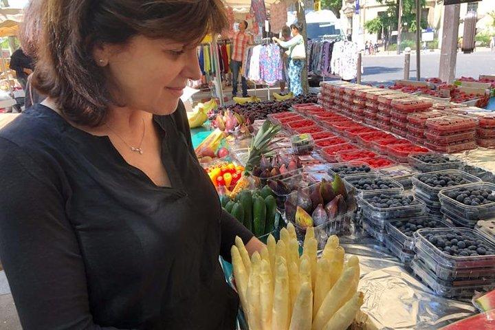 Parisian Literary Tour & Pastry Tasting in the 16th Arr.