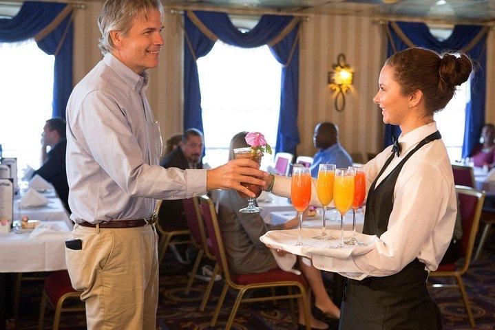 Sunday Brunch Riverboat Cruise in Savannah