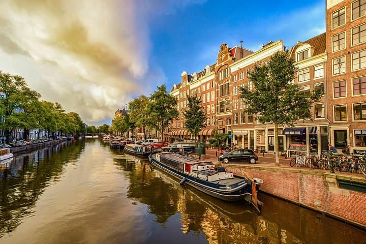 Private Tour: Amsterdam's City Highlights and Hidden Gems