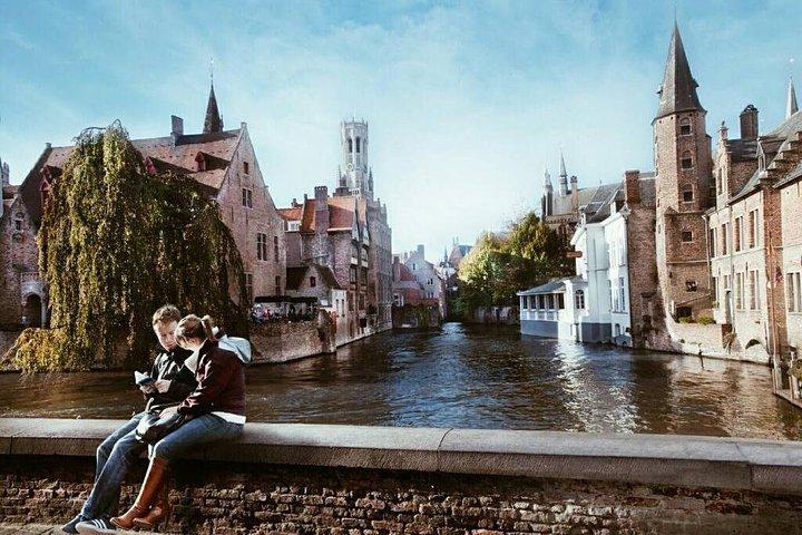 Private 12-hour round transfer to Belgium (Bruges) from Paris