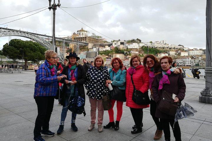 Authentic Oporto Walking Tour with Wine Tasting