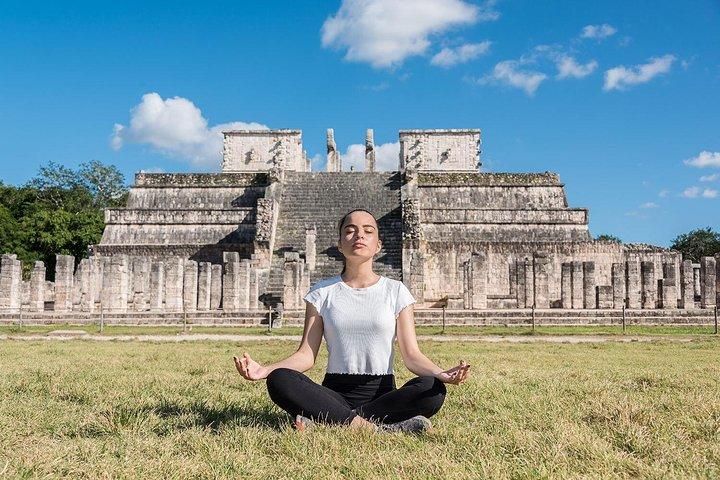 Private Chichén Itza Tour with Cenote Xunáan & Valladolid