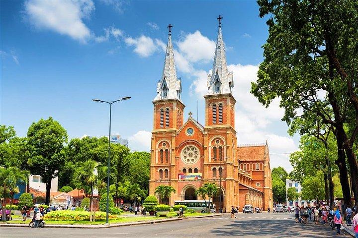 Small Group Tour Discover Ho Chi Minh City