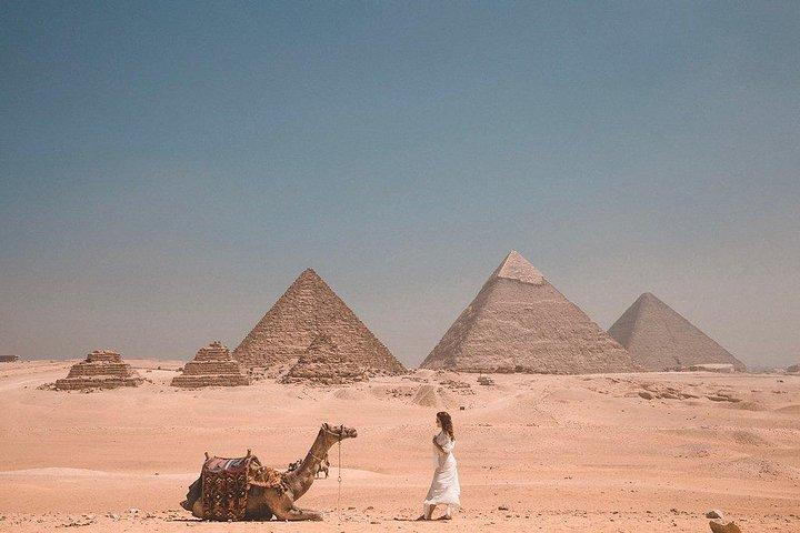 10 Hours Cairo Layover Tours Visit Giza Pyramids and Egyptian Museum and Bazaar