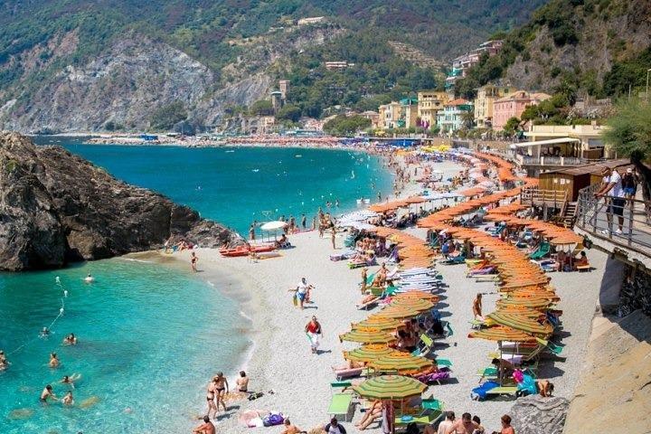 Private trip to Cinque Terre from Florence (10 h)