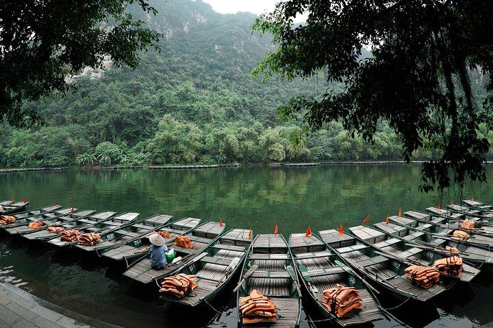 Ninh Binh 2D1N Excursion from Hanoi by Limousine