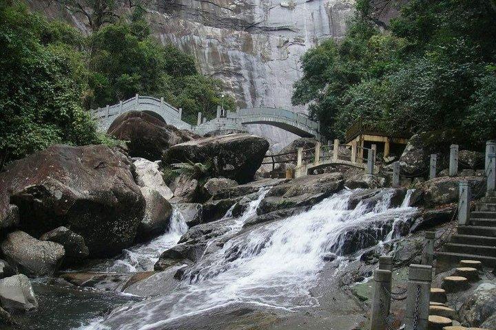 Private Day Trip from Xiamen to Dehua county in Quanzhou