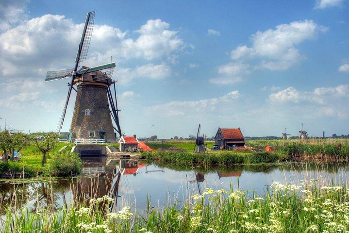 Discover the Dutch countryside & windmills with a private guide