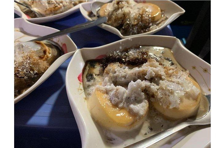 Vietnam Traditional street food tour