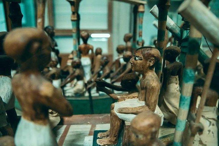Private Cairo day tour (Museum – citadel – Islamic Cairo-Khan el Khalili Bazzar)
