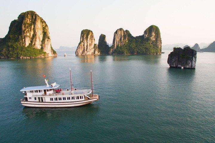 Halong Sen Cruise Day trip