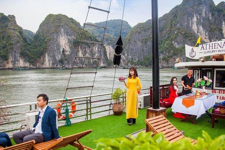 Halong Sen Cruise Day trip