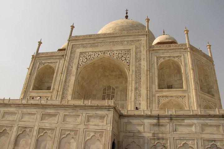 Taj Mahal Sunrise and Agra Overnight Tour from Pune With Flights