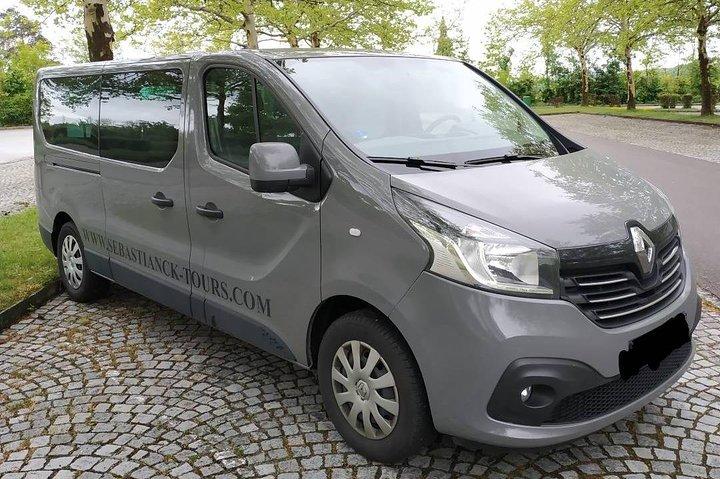 Private One-Way Sightseeing Transfer from Prague to Vienna via Cesky Krumlov